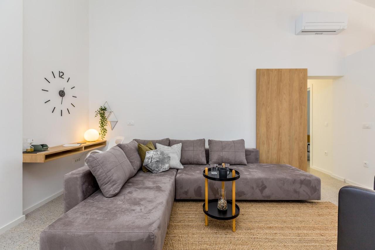Apartment Laurus Salatić Exteriör bild
